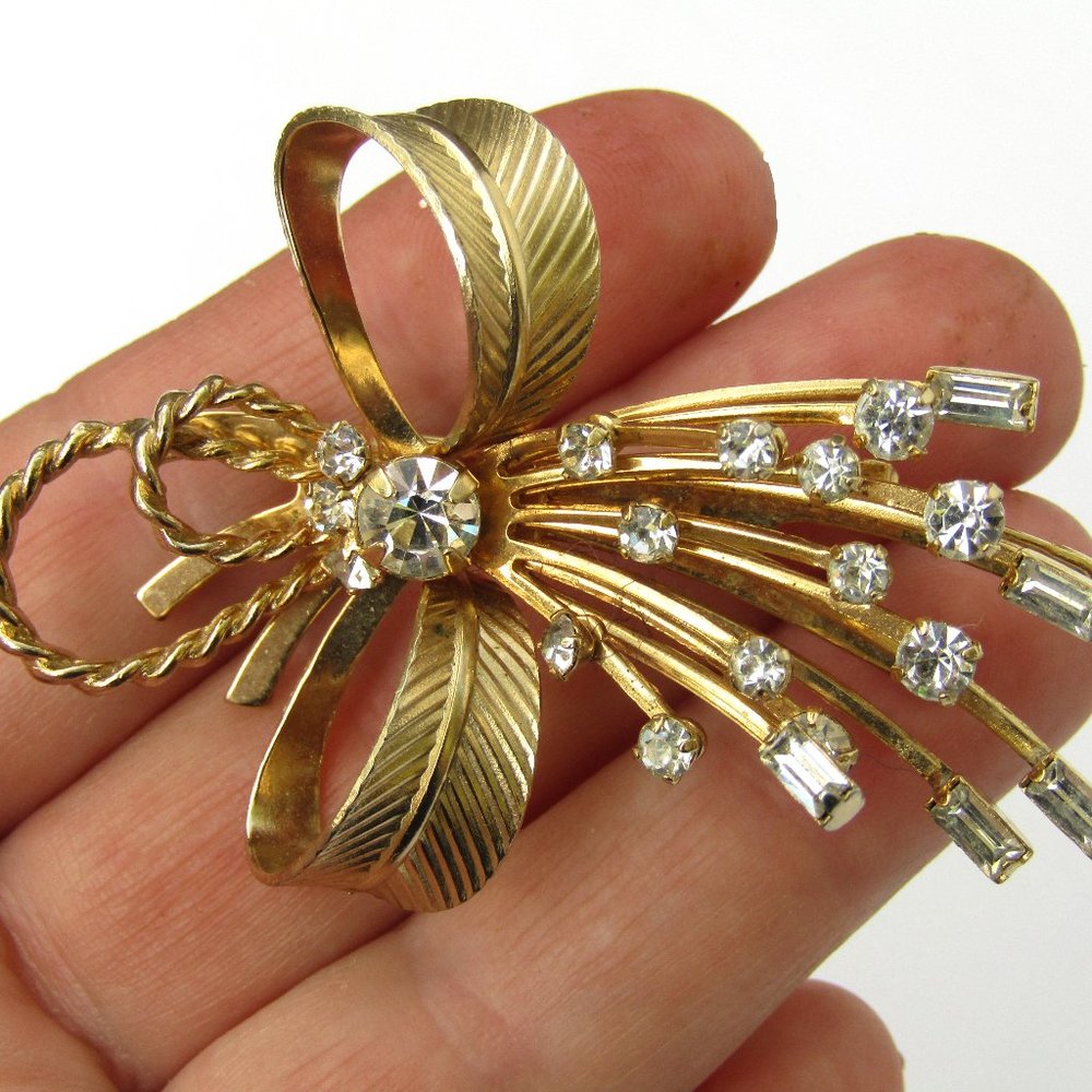 Vintage Sarah Coventry Brooch Bow Gold Tone Rhinestones